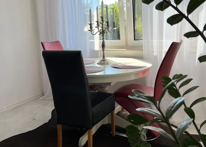 Relaxdays-apartments 2 Garten Und Pool- Mitbenutzung, Kostenloser Parkplatz, Kontaktloser Checkin, Wifi Mit Smarttv Appartamento